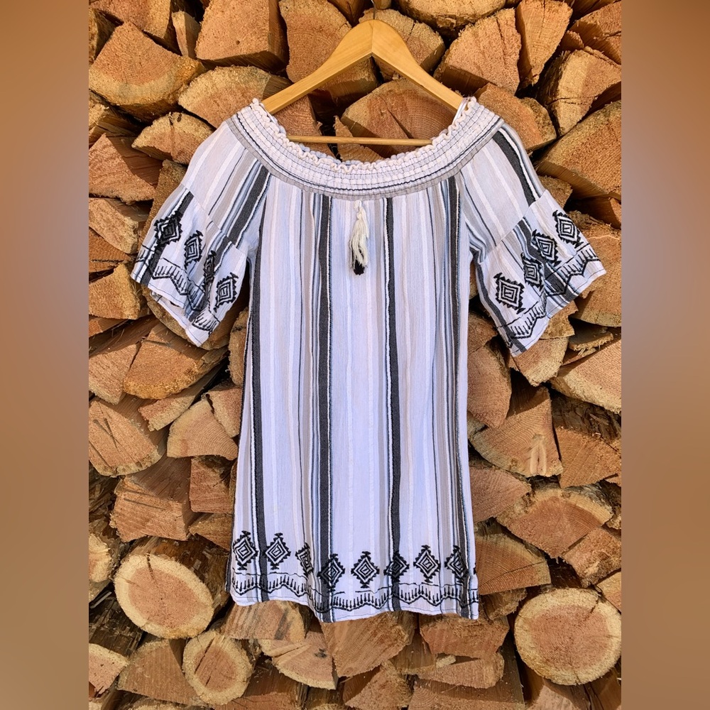 Women’s Small Boho Cotton Embroidered Off-Shoulder Top Tunic Black White Dress